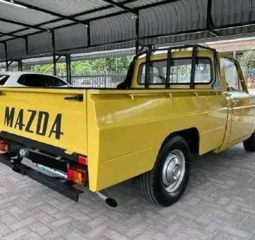 1974 Mazda B-Series B1600 SWB Single-Cab